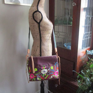 Viva Consuela Sonoma Embroidered Crossbody Bag Medium Boho Canvas Leather Trim